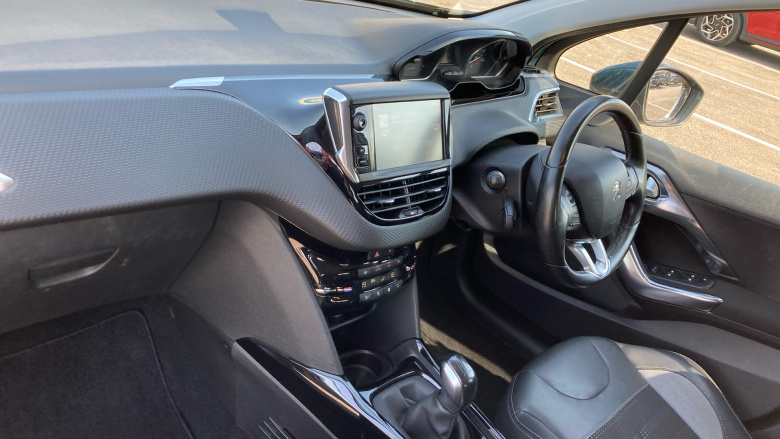 Peugeot 2008 1.2 PureTech 110 Allure 5dr Petrol Estate
